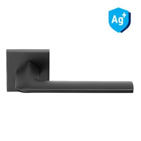 Межкомнатная дверная ручка Archie Sillur на квадратной накладке SEGURO M.BLACK матовый черный Межкомнатная дверная ручка Archie Sillur на квадратной накладке SEGURO M.BLACK матовый черный