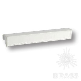 7783.0168.071.082 Ручка скоба эксклюзивная коллекция, белая глянцевая кожа 64 мм 7783.0168.071.082 Ручка скоба эксклюзивная коллекция, белая глянцевая кожа 64 мм