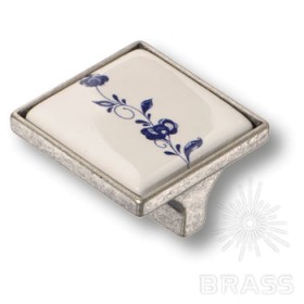 15.326.32.PO01.16 Ручка кнопка керамика с металлом, синий цветочный орнамент, старое серебро 32 мм 15.326.32.PO01.16 Ручка кнопка керамика с металлом, синий цветочный орнамент, старое серебро 32 мм