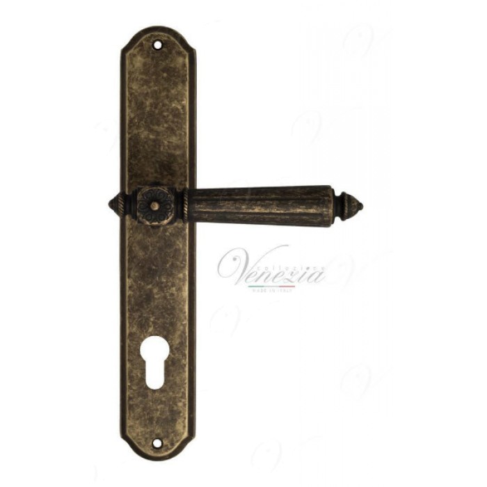 Дверная ручка Venezia CASTELLO CYL на планке PL02 античная бронза