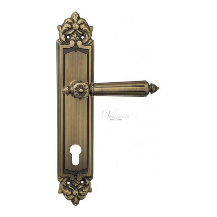 Дверная ручка Venezia CASTELLO CYL на планке PL96 матовая бронза