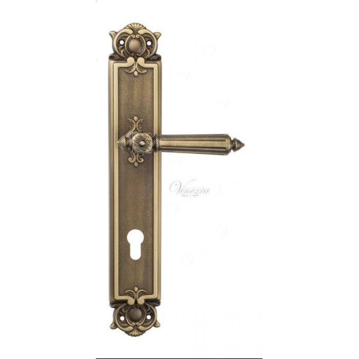 Дверная ручка Venezia CASTELLO CYL на планке PL97 матовая бронза