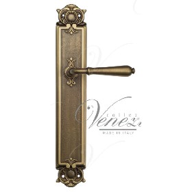 Дверная ручка Venezia CLASSIC на планке PL97 матовая бронза