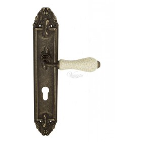 Дверная ручка Venezia COLOSSEO белая керамика паутинка CYL на планке PL90 античная бронза