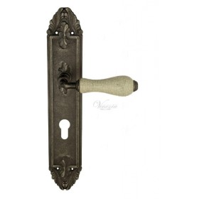 Дверная ручка Venezia COLOSSEO белая керамика паутинка CYL на планке PL90 античное серебро