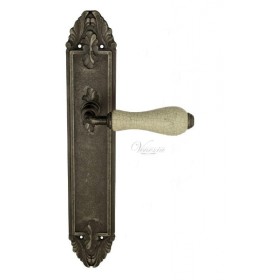 Дверная ручка Venezia COLOSSEO белая керамика паутинка на планке PL90 античное серебро Дверная ручка Venezia COLOSSEO белая керамика паутинка на планке PL90 античное серебро