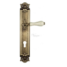 Дверная ручка Venezia COLOSSEO белая керамика паутинка CYL на планке PL97 матовая бронза