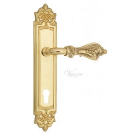 Дверная ручка Venezia FLORENCE CYL на планке PL96 полированная латунь Дверная ручка Venezia FLORENCE CYL на планке PL96 полированная латунь