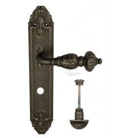 Дверная ручка Venezia LUCRECIA WC на планке PL90 античное серебро Дверная ручка Venezia LUCRECIA WC на планке PL90 античное серебро