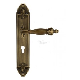 Дверная ручка Venezia OLIMPIO CYL на планке PL90 матовая бронза Дверная ручка Venezia OLIMPIO CYL на планке PL90 матовая бронза