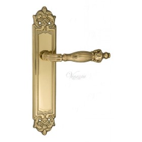 Дверная ручка Venezia OLIMPIO на планке PL96 полированная латунь Дверная ручка Venezia OLIMPIO на планке PL96 полированная латунь