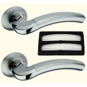 Межкомнатная дверная ручка Adden Bau TWIN A127-02 хром со сменными накладками Межкомнатная дверная ручка Adden Bau TWIN A127-02 хром со сменными накладками