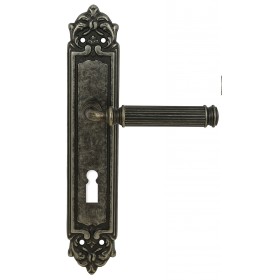 Дверная ручка Extreza BENITO (Бенито) 307 на планке PL02 античное серебро F45