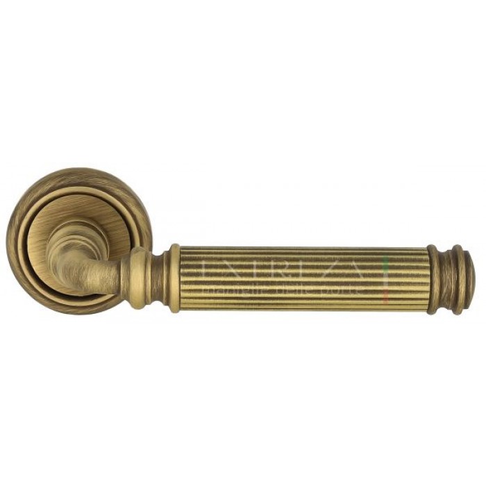 Дверная ручка Extreza BENITO (Бенито) 307 на розетке R01 матовая бронза F03
