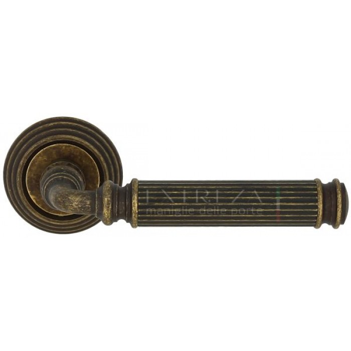 Дверная ручка Extreza BENITO (Бенито) 307 на розетке R05 античная бронза F23
