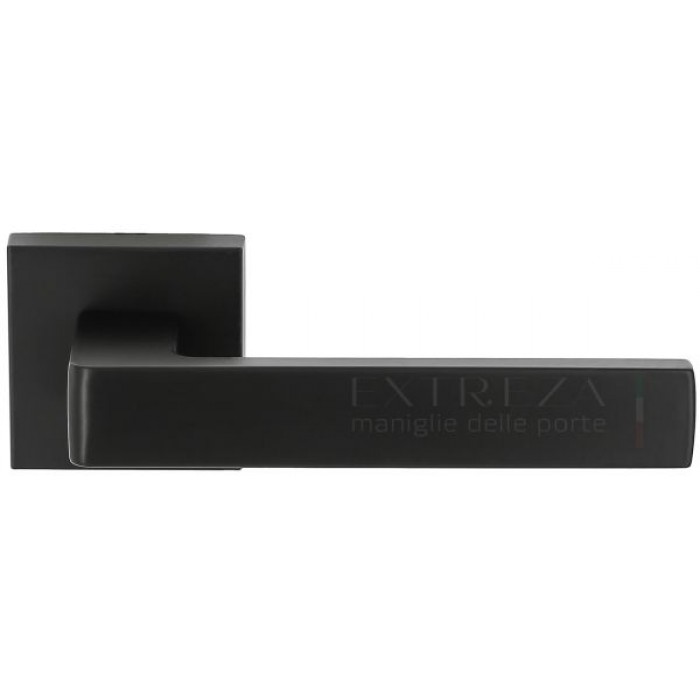 Дверная ручка Extreza Hi-Tech ENZO (Энзо) 117 R11 черный матовый F22