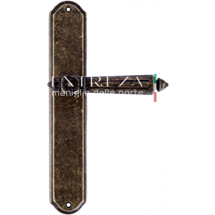 Дверная ручка Extreza LEON (Леон) 303 на планке PL01 античная бронза F23