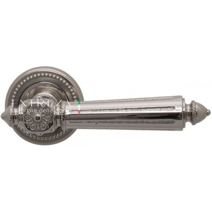 Дверная ручка Extreza LEON (Леон) 303 на розетке R03 полированный никель F21