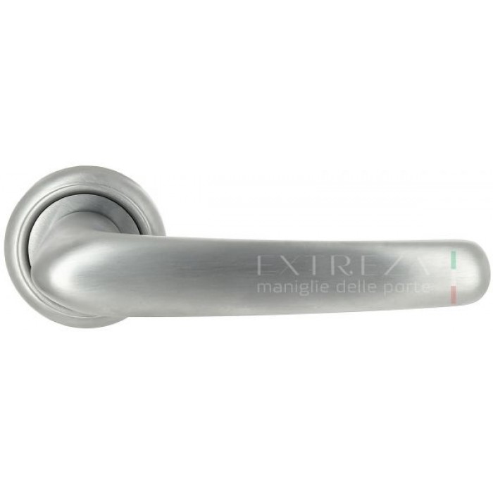 Дверная ручка Extreza MONACO (Монако) 330 на розетке R01 матовый хром F05