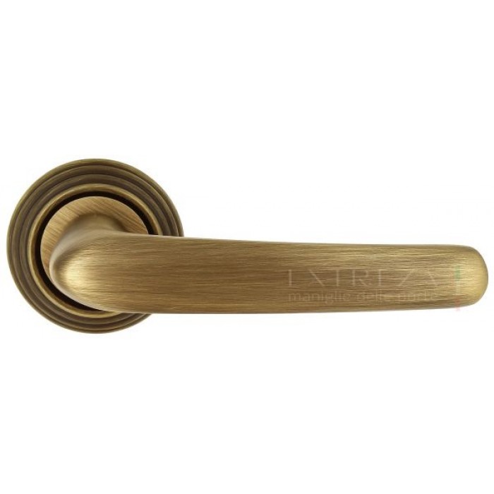 Дверная ручка Extreza MONACO (Монако) 330 на розетке R05 матовая бронза F03