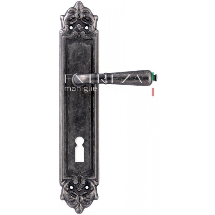 Дверная ручка Extreza PETRA (Петра) 304 на планке PL02 KEY античное серебро F45