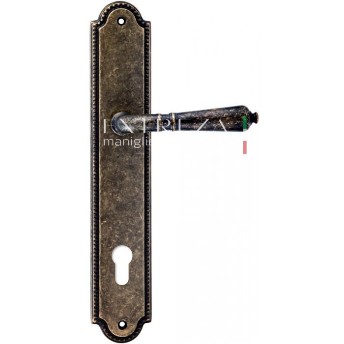 Дверная ручка Extreza PETRA (Петра) 304 на планке PL03 CYL античная бронза F23