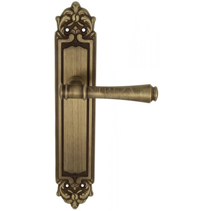 Дверная ручка Extreza PIERO (Пиеро) 326 на планке PL02 матовая бронза F03