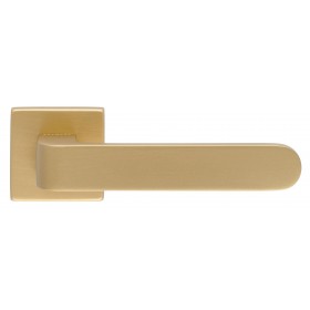 Дверная ручка Extreza Hi-tech Slim RUBI 121 на квадратной розетке R11 матовая латунь F02