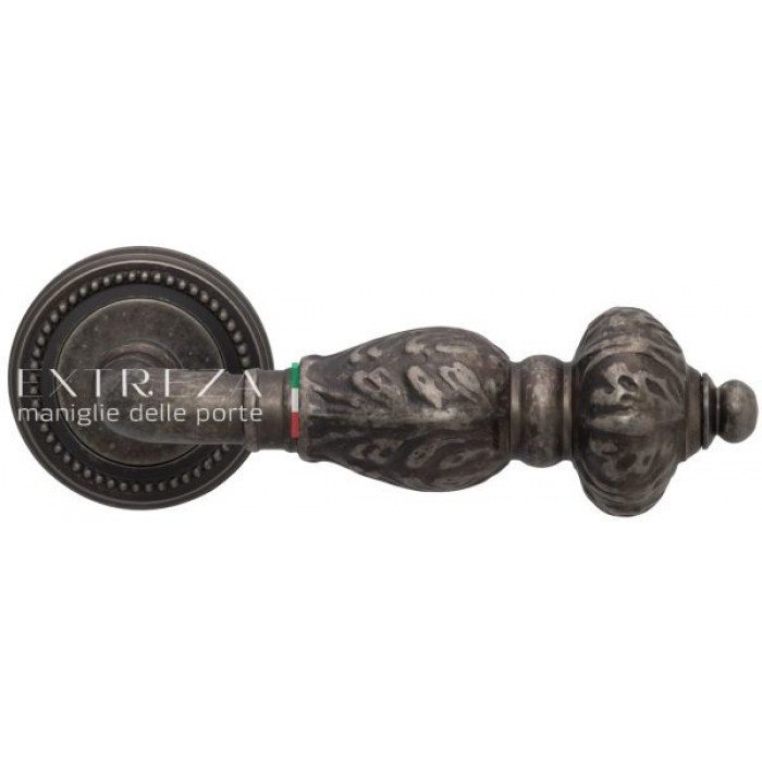 Дверная ручка Extreza TESLA 315 R03 античное серебро F45