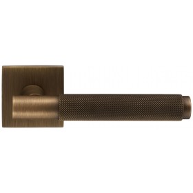 Дверная ручка Extreza Hi-tech Slim TUBA 126 на квадратной розетке R15 матовая бронза F03