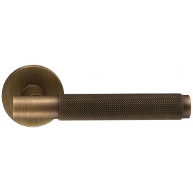 Дверная ручка Extreza Hi-tech Slim TUBA 126 на круглой розетке R16 матовая бронза F03