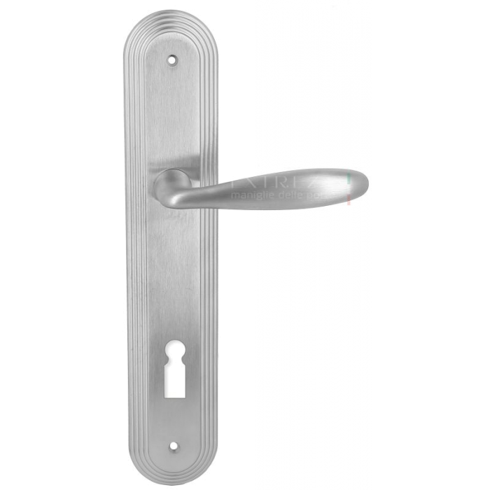 Дверная ручка Extreza VIGO (Виго) 324 на планке PL05 KEY матовый хром F05