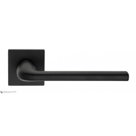 Дверная ручка на квадратном основании Fratelli Cattini LINEA 8-NM матовый черный